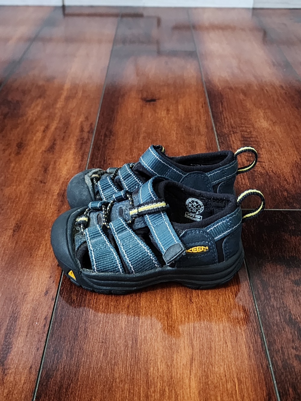 KEEN Newport H2 Kids Teal Blue Waterproof Sport Sandals Size US 5C EU 22 - Picture 4 of 8